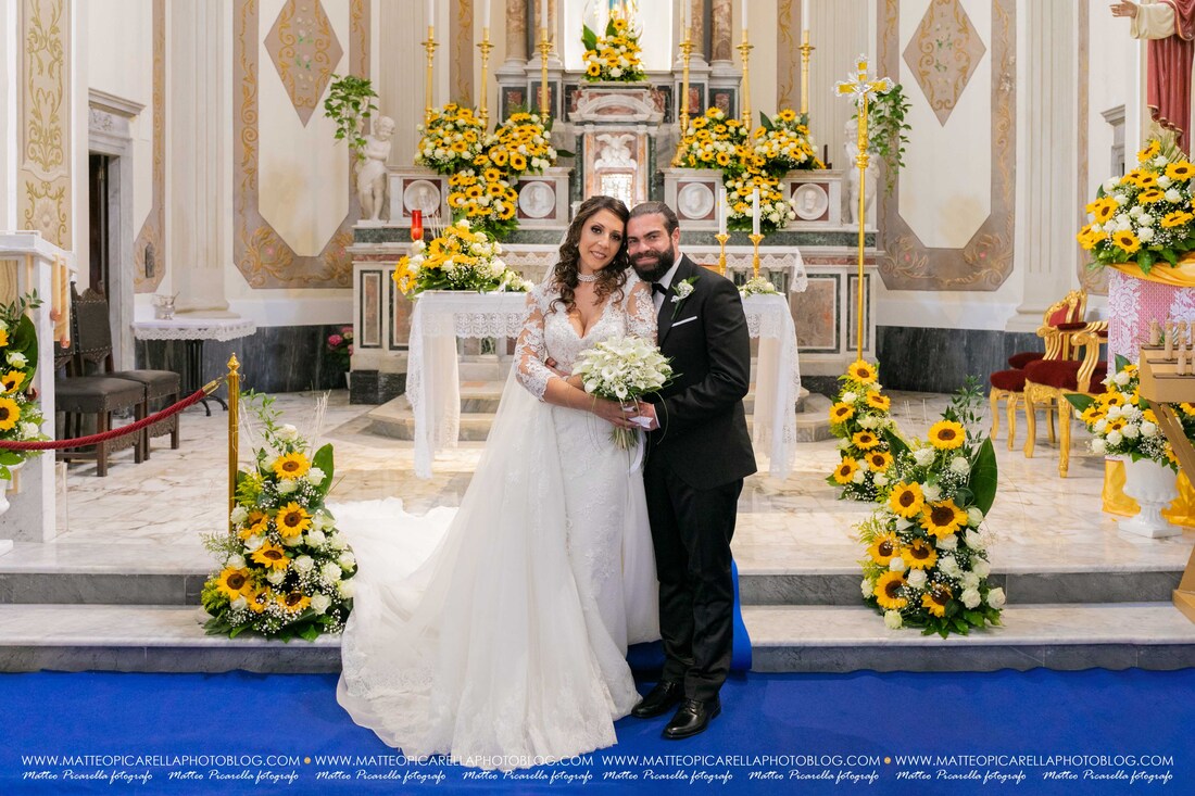 Matteo Picarella fotografo di matrimonio Salerno  sposi altare