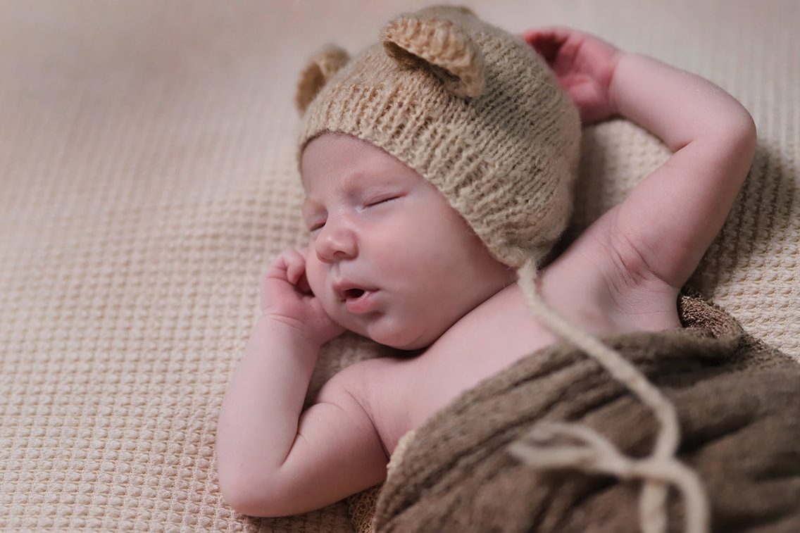 Foto Newborn Matteo Picarella fotografo Avellino Salerno ritratto bambino