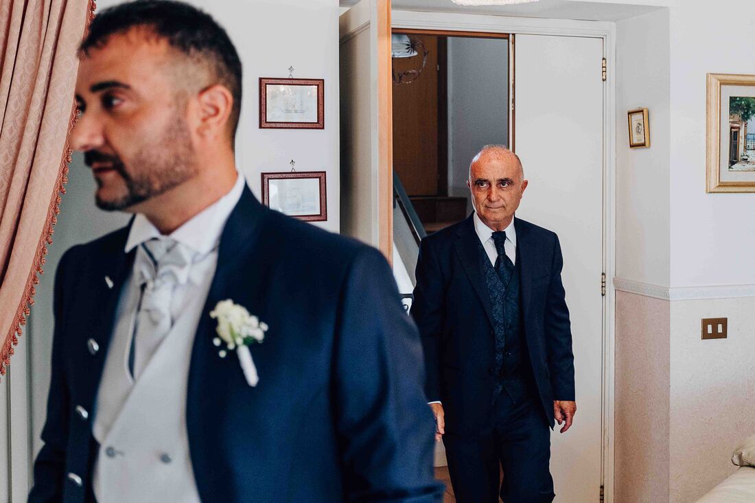 Matteo Picarella fotografo matrimonio Paestum Salerno papà sposo