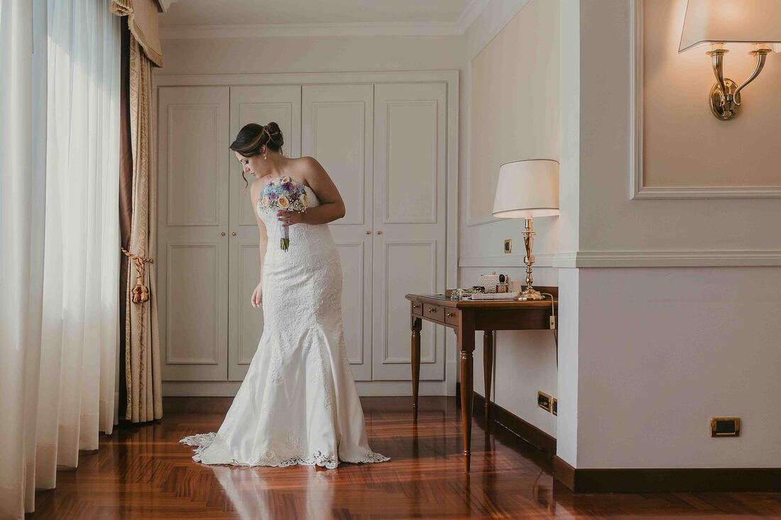 Matteo Picarella fotografo matrimonio Paestum Salerno dettagli abito da sposa